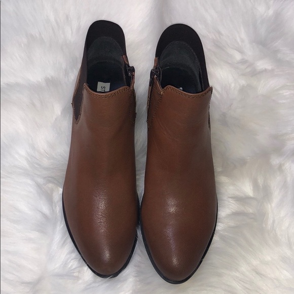 STEVE MADDEN BOOTIE - Picture 3 of 7